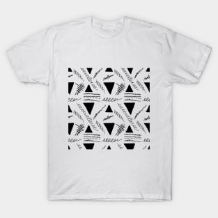 Black and white triangles and lines. Seamless pattern T-Shirt